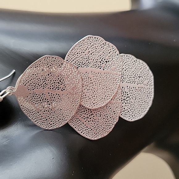 Pair of silver tone ginkgo leaf earrings. - Picture 2 of 2